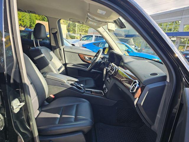Photo of 2014 Black Mercedes-Benz GLK-Class