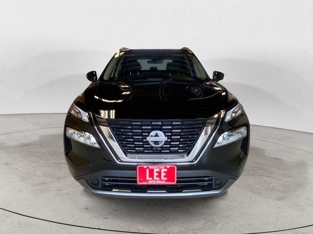 Photo of 2023 Black Nissan Rogue