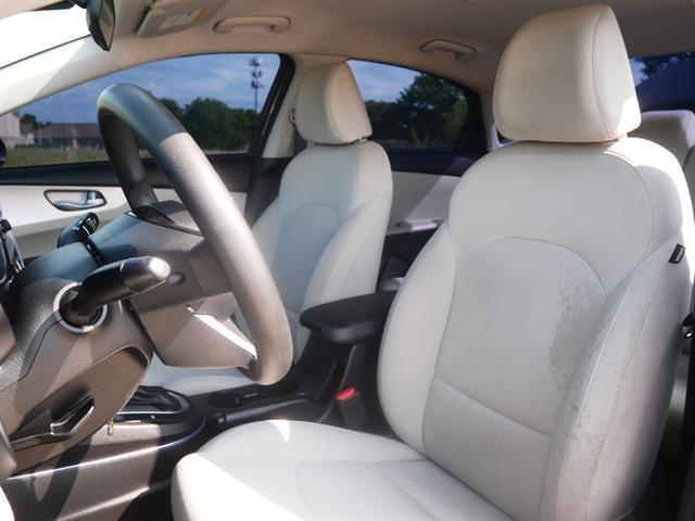 Photo of 2023 Gravity Gray Kia Forte