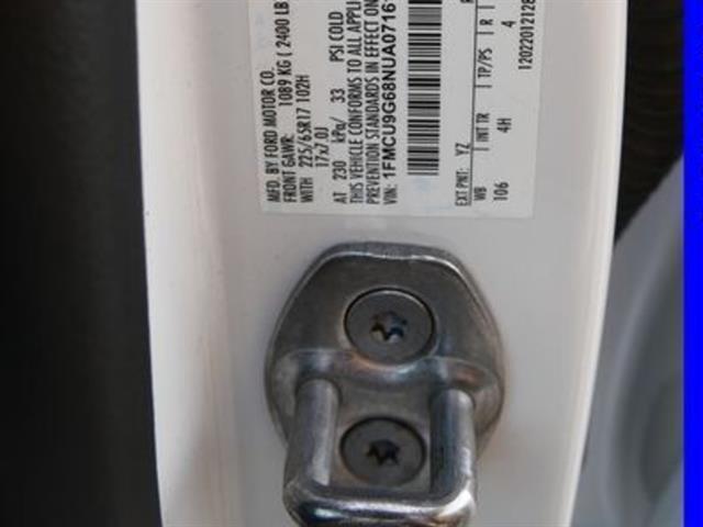 Photo of 2022 Oxford White Ford Escape