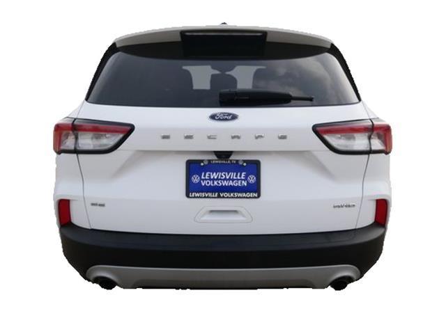 Photo of 2022 Oxford White Ford Escape