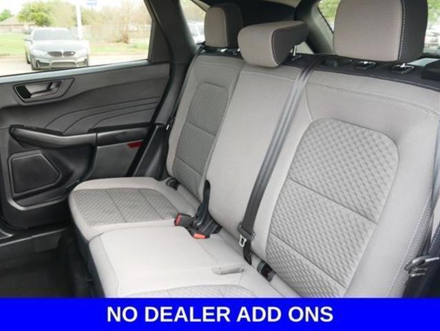 Photo of 2022 Oxford White Ford Escape