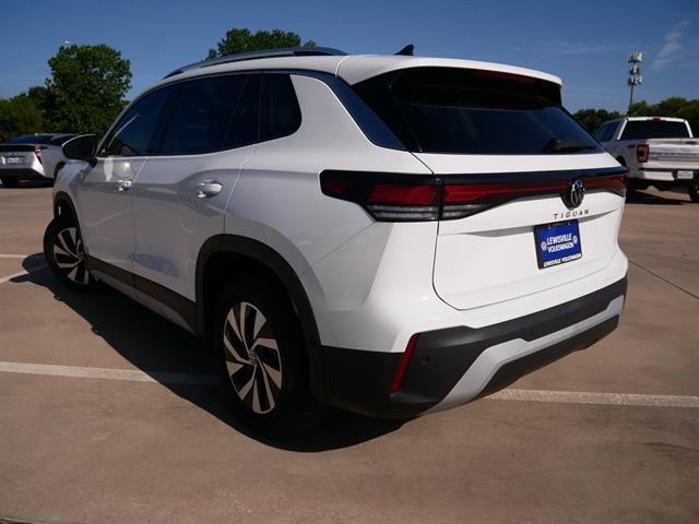 Photo of 2025 Pure White Volkswagen Tiguan