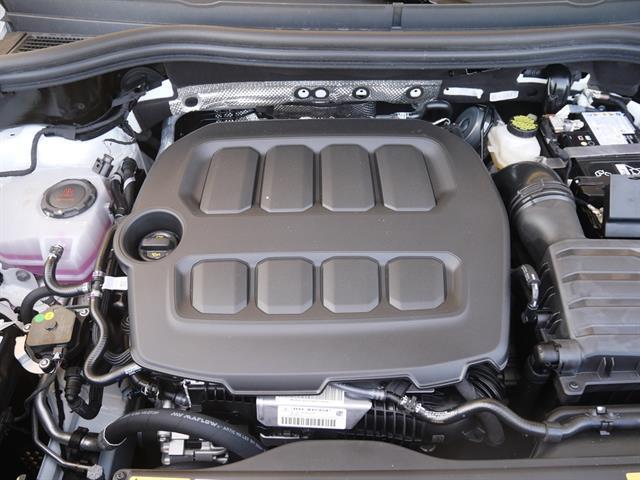 Photo of 2025 Pure White Volkswagen Tiguan