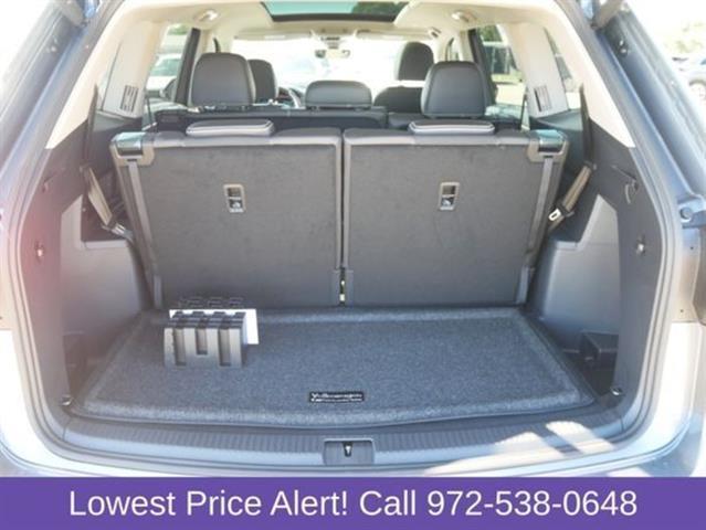 Photo of 2025 Platinum Gray Metallic Volkswagen Atlas