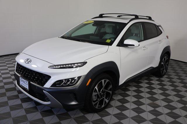 Photo of 2022 Lunar White Hyundai KONA