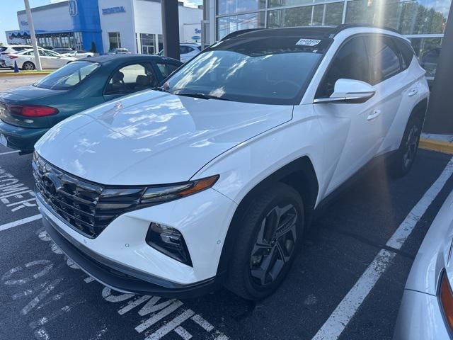 Photo of 2023 Serenity White Pearl Hyundai TUCSON