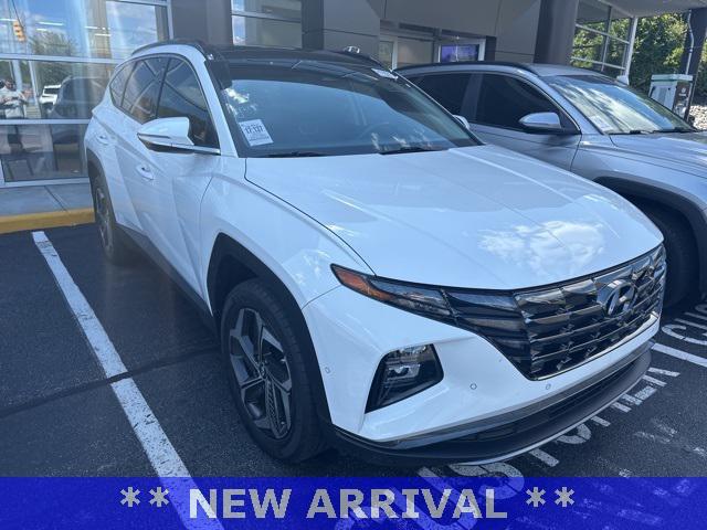 Photo of 2023 Serenity White Pearl Hyundai TUCSON