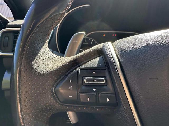 Photo of 2023 Super Black Nissan Maxima