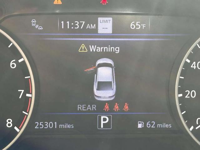 Photo of 2023 Super Black Nissan Maxima