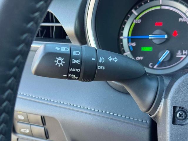 Photo of 2022 Ruby Flare Pearl Toyota Highlander Hybrid