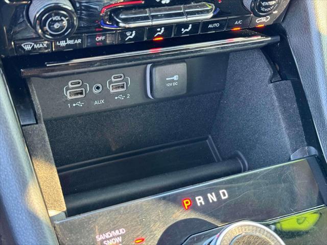 Photo of 2022 Baltic Gray Metallic Clearcoat Jeep Grand Cherokee L
