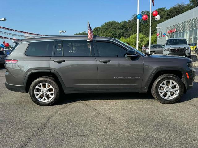Photo of 2022 Baltic Gray Metallic Clearcoat Jeep Grand Cherokee L
