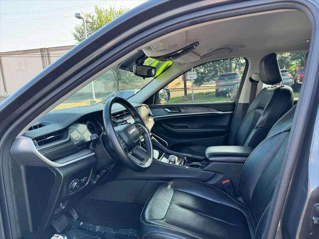 Photo of 2022 Baltic Gray Metallic Clearcoat Jeep Grand Cherokee L