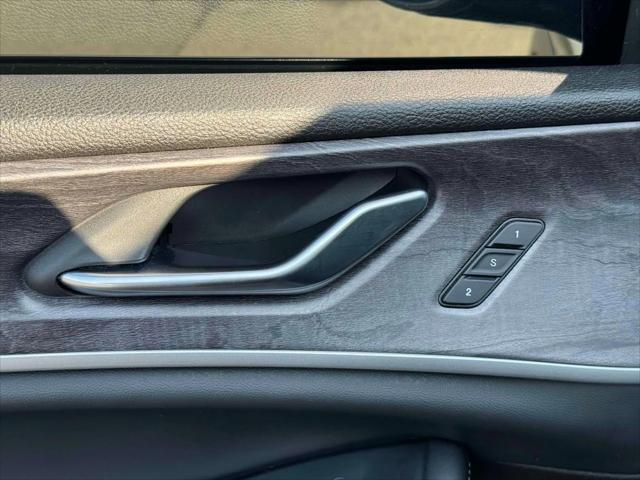 Photo of 2022 Baltic Gray Metallic Clearcoat Jeep Grand Cherokee L