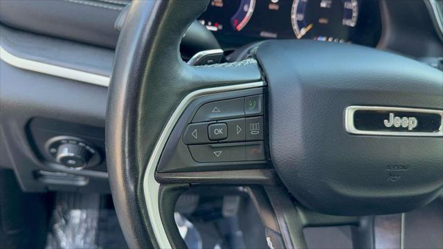 Photo of 2022 Baltic Gray Metallic Clearcoat Jeep Grand Cherokee L