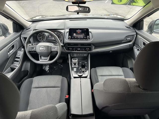 Photo of 2026 Super Black Nissan Rogue