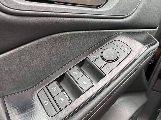 Photo of 2026 Super Black Nissan Rogue