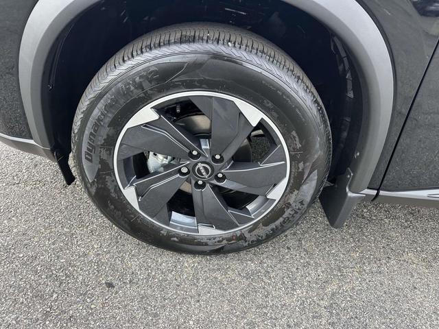 Photo of 2026 Super Black Nissan Rogue