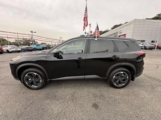 Photo of 2026 Super Black Nissan Rogue