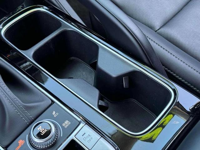 Photo of 2022 Ebony Black Kia Telluride