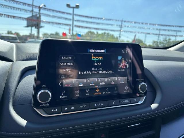 Photo of 2026 Super Black Nissan Rogue