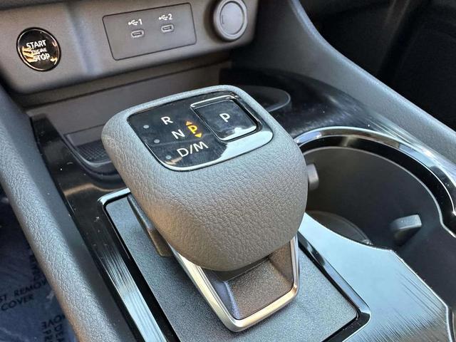 Photo of 2026 Super Black Nissan Rogue