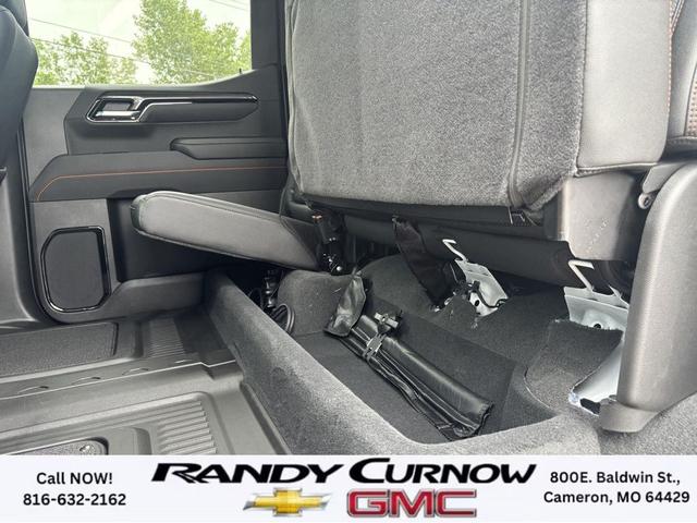 Photo of 2025 Summit White GMC Sierra 1500