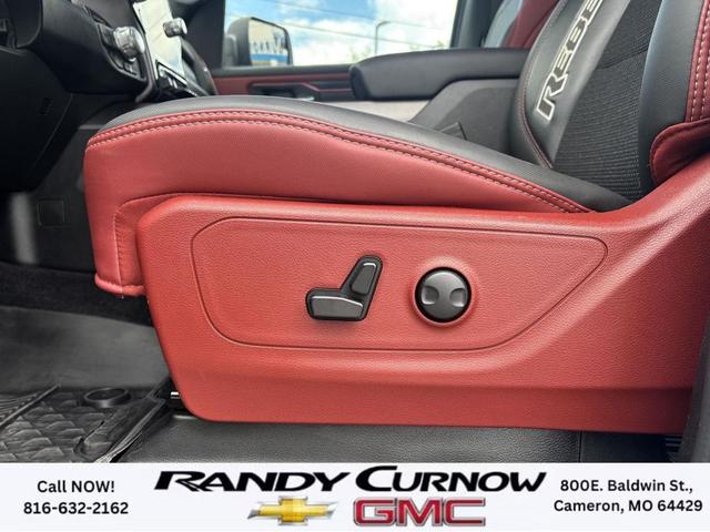 Photo of 2025 Hydro Blue Pearl RAM 1500
