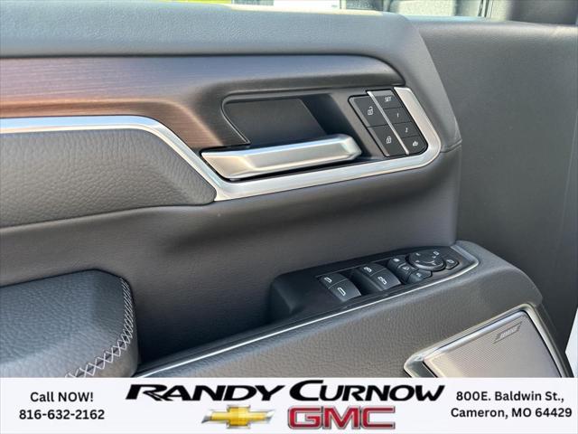 Photo of 2025 Summit White GMC Sierra 2500