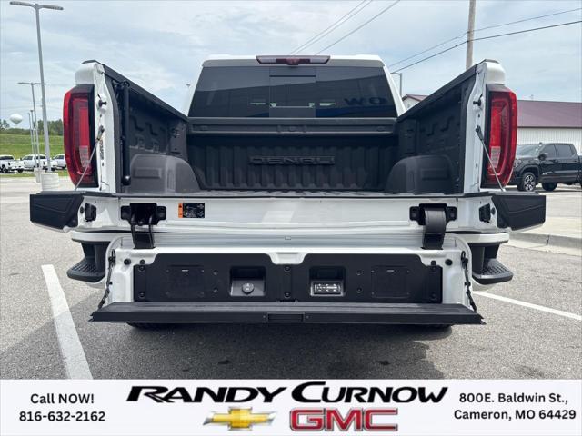 Photo of 2023 White Frost Tricoat GMC Sierra 1500