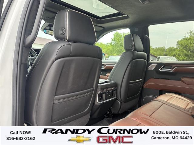 Photo of 2023 White Frost Tricoat GMC Sierra 1500