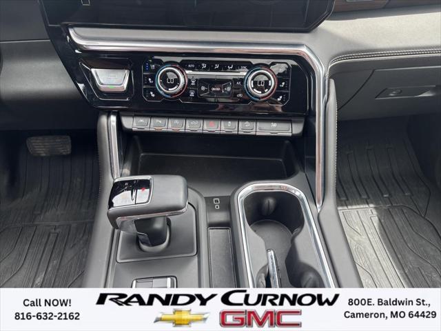 Photo of 2023 White Frost Tricoat GMC Sierra 1500