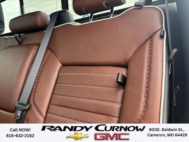 Photo of 2023 White Frost Tricoat GMC Sierra 1500