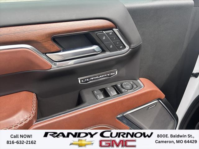 Photo of 2023 White Frost Tricoat GMC Sierra 1500