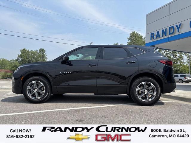 Photo of 2025 Black Chevrolet Blazer