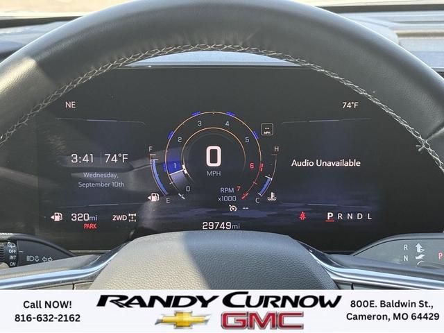 Photo of 2024 Summit White Chevrolet Traverse