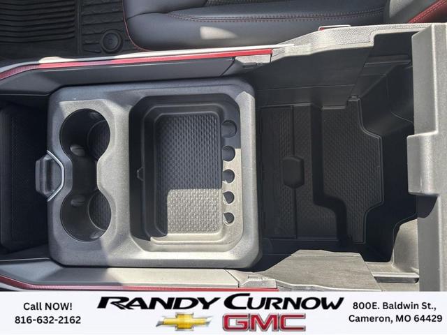 Photo of 2025 Bright White RAM 1500