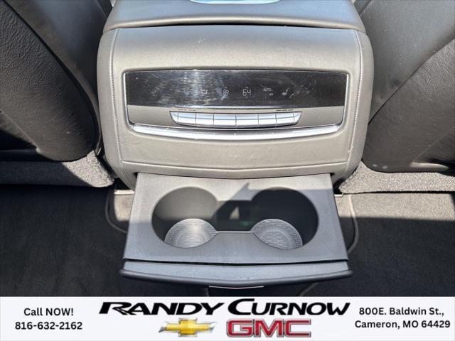 Photo of 2021 Crystal White Tricoat Cadillac Escalade
