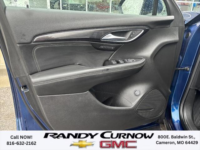 Photo of 2023 Sapphire Metallic Buick Envision
