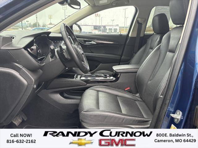 Photo of 2023 Sapphire Metallic Buick Envision