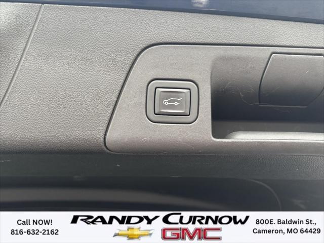 Photo of 2023 Sapphire Metallic Buick Envision