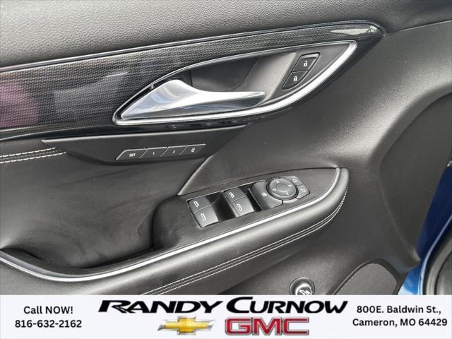 Photo of 2023 Sapphire Metallic Buick Envision