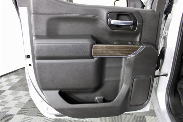 Photo of 2020 Silver Ice Metallic Chevrolet Silverado 1500