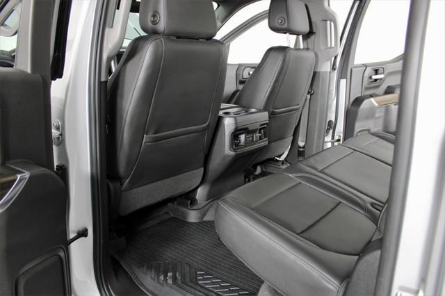 Photo of 2020 Silver Ice Metallic Chevrolet Silverado 1500