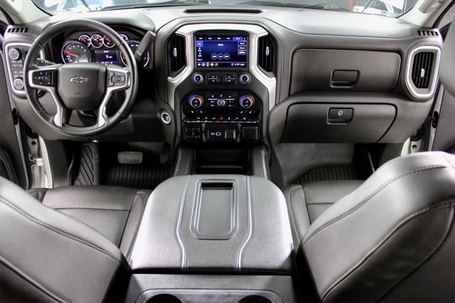 Photo of 2020 Silver Ice Metallic Chevrolet Silverado 1500