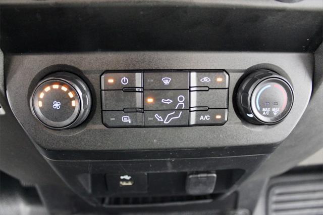 Photo of 2021 Oxford White Ford F-350