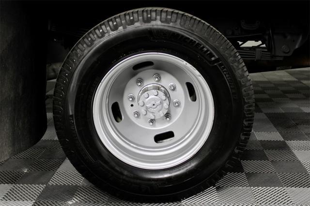 Photo of 2021 Oxford White Ford F-350