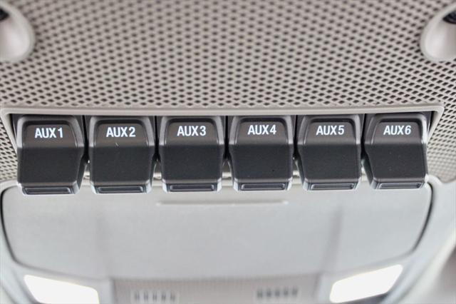 Photo of 2021 Oxford White Ford F-350