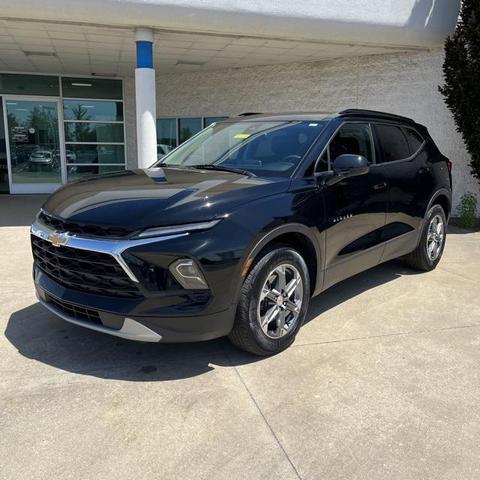 Photo of 2024 Black Chevrolet Blazer